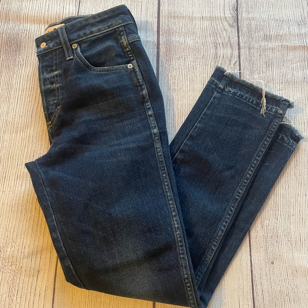 AMO High Rise Ankle Jeans Babe in True Blue Size 26